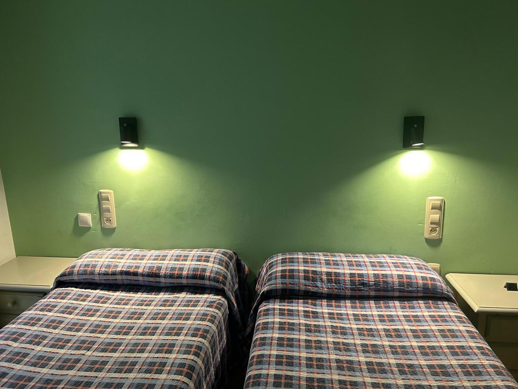 Hostal El Olivo Granada Bagian luar foto