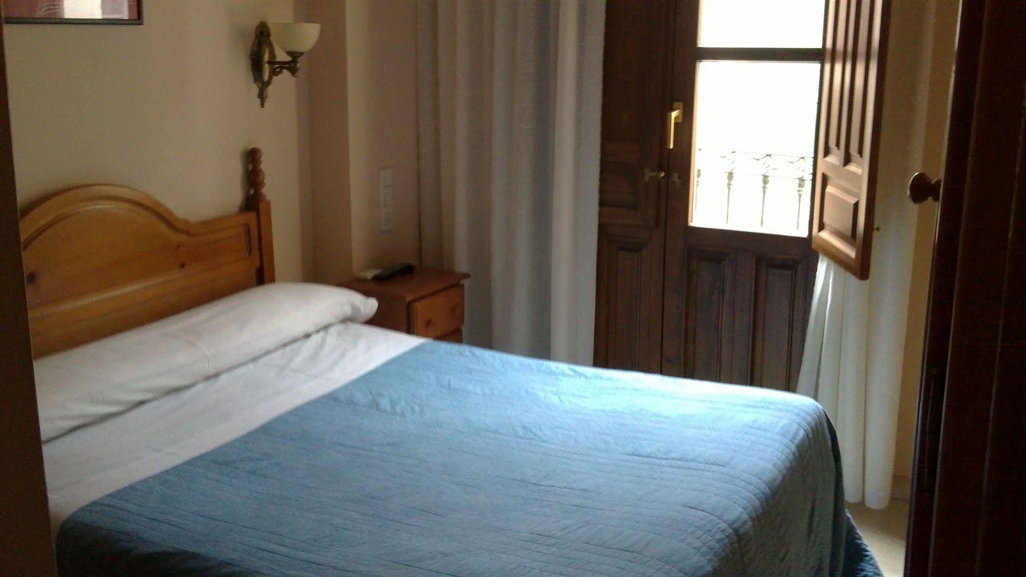 Hostal El Olivo Granada Bagian luar foto