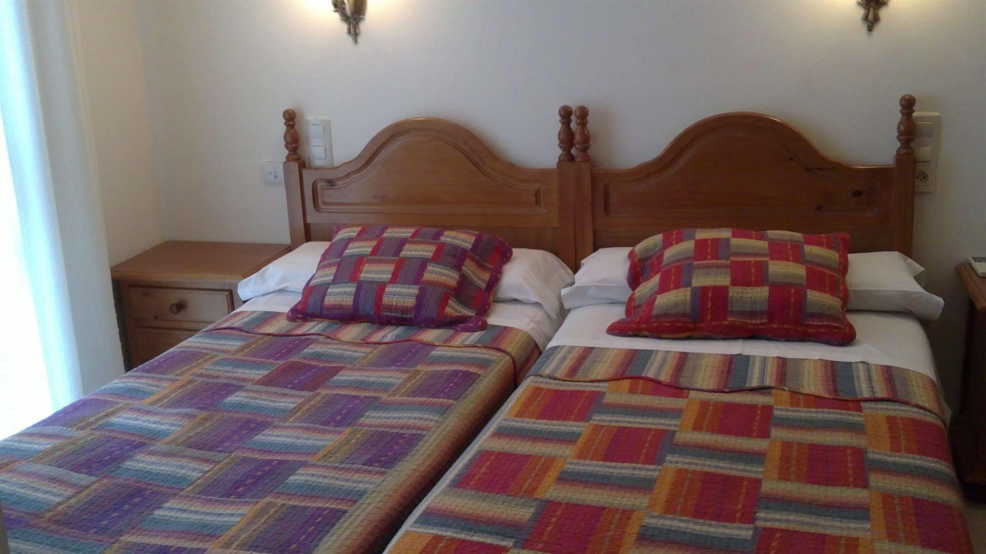 Hostal El Olivo Granada Bagian luar foto